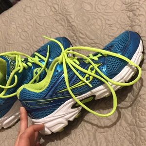 Running shoes - saucony cohesion 6